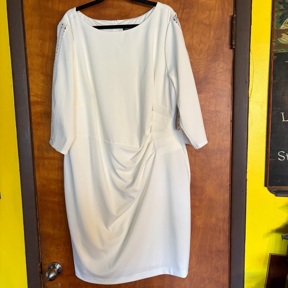 Jessica Howard Ivory Size 20W Waist Defining Pleated Front  BNWT